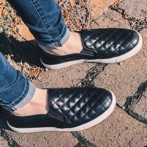 NWOT Targets A New Day Steve Madden Dupes